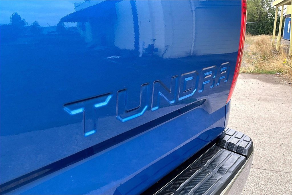 Used 2017 Toyota Tundra SR5 w/ SR5 Upgrade Package AWD/4WD image 33