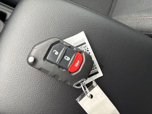 Used 2025 Jeep Wrangler Unlimited Sport AWD/4WD image 39