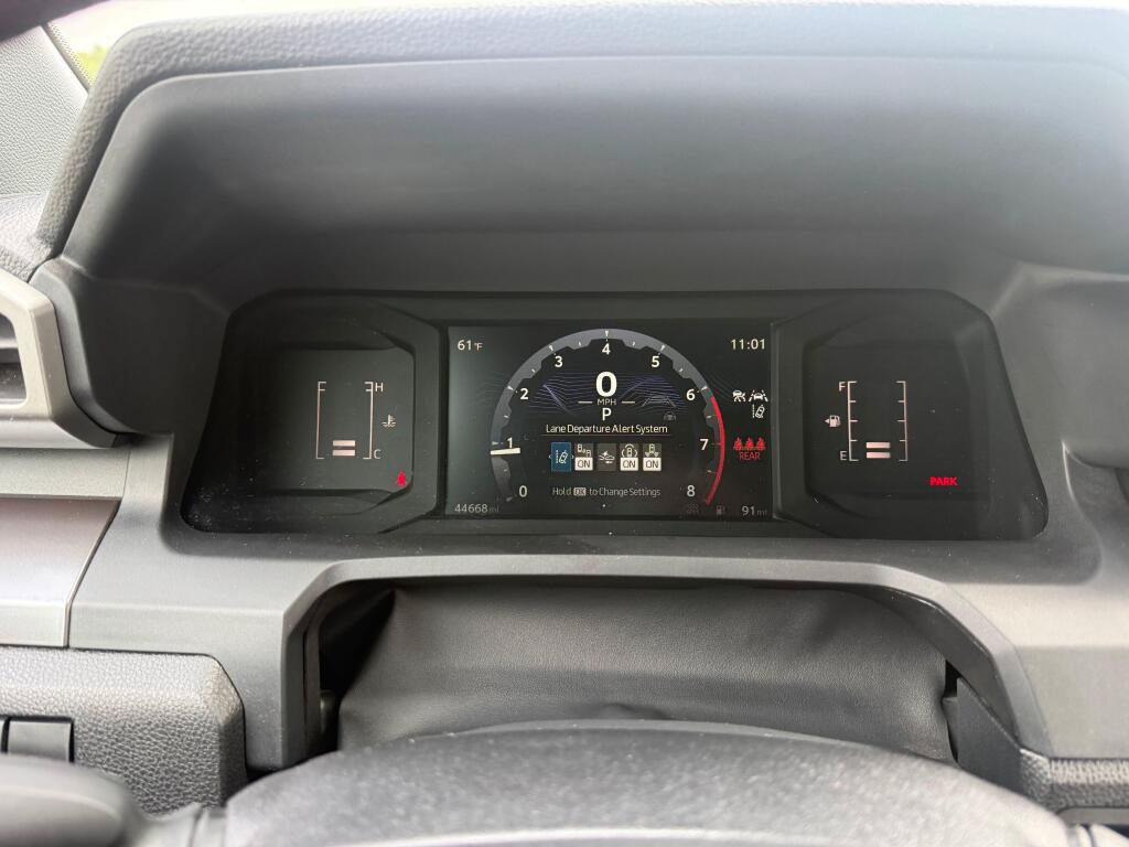 Certified 2024 Toyota Tacoma SR5 AWD/4WD image 28