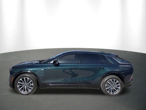 Used 2024 Cadillac Lyriq Sport AWD/4WD image 13