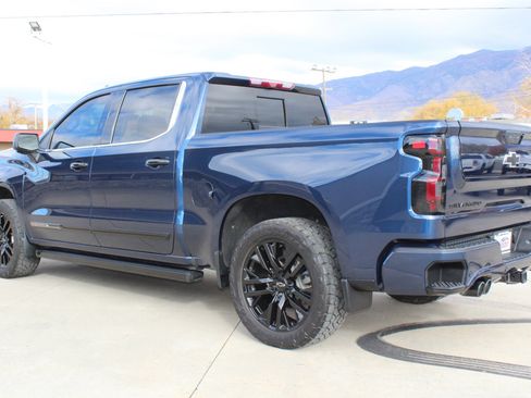 Used 2022 Chevrolet Silverado 1500 High Country w/ High Country Premium Package image 32