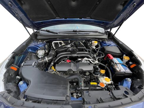 Used 2017 Subaru Outback 2.5i Touring w/ Popular Package #5A image 7