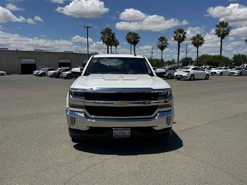 Used 2018 Chevrolet Silverado 1500 LT w/ LT Eassist Package RWD image 4