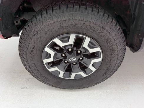 Used 2023 Toyota Tacoma TRD Off-Road image 8