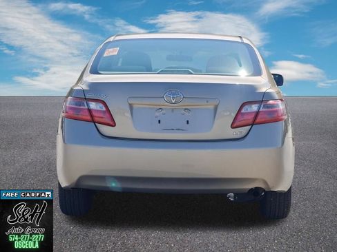 Used 2009 Toyota Camry LE FWD image 14