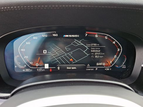 Used 2022 BMW M550i xDrive w/ Premium Package image 20