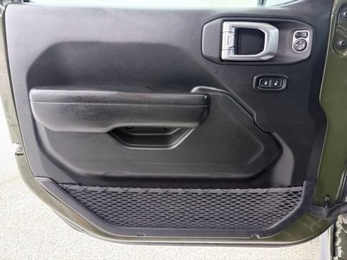 Used 2021 Jeep Gladiator Sport AWD/4WD image 15