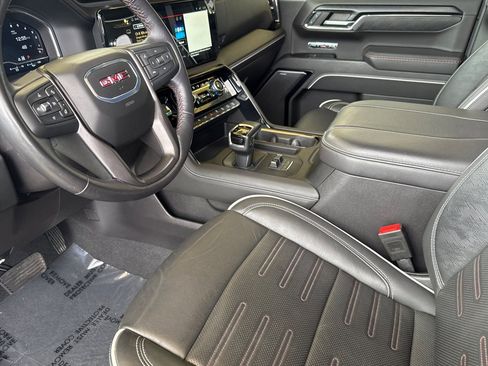 Used 2024 GMC Sierra 1500 AT4X image 11