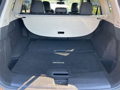 Used 2024 Nissan Rogue SL image 10