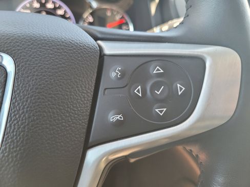 Used 2022 GMC Acadia SLT w/ Technology Package FWD image 24