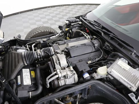 Used 1996 Chevrolet Corvette Coupe RWD image 30