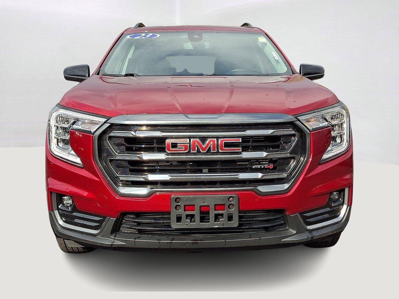 Used 2023 GMC Terrain AT4 AWD/4WD image 2