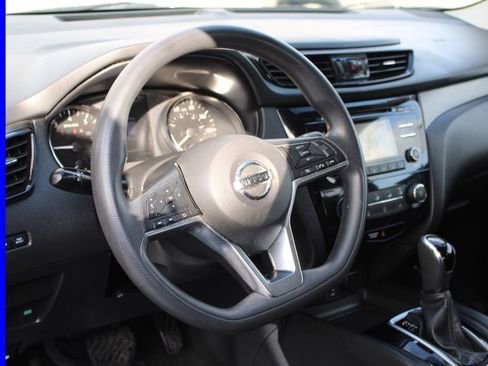 Used 2017 Nissan Rogue Sport S w/ S Appearance Package image 16