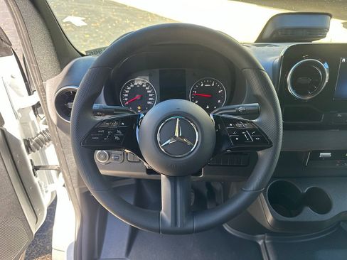 New 2025 Mercedes-Benz Sprinter 3500 image 21