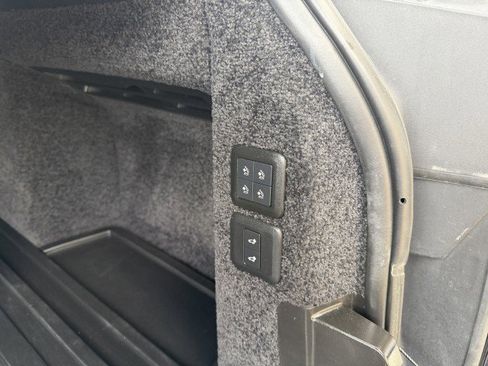 Used 2020 Land Rover Range Rover HSE image 19