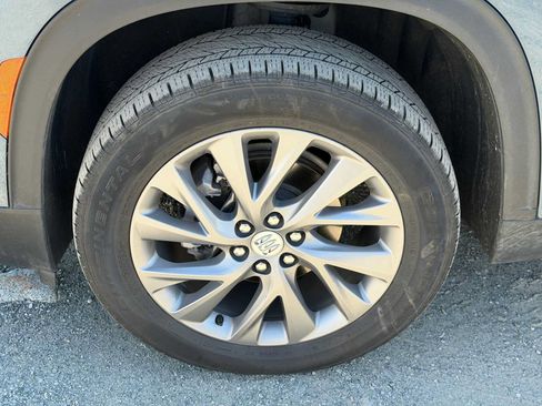 Certified 2025 Buick Enclave Preferred AWD/4WD image 16