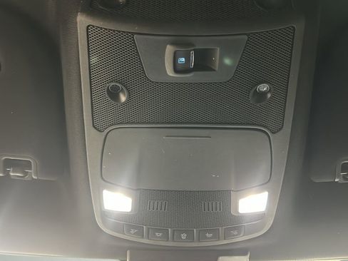 Used 2019 Ford F150 Lariat image 24