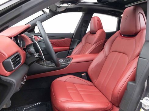 Used 2021 Maserati Levante S GranSport AWD/4WD image 8