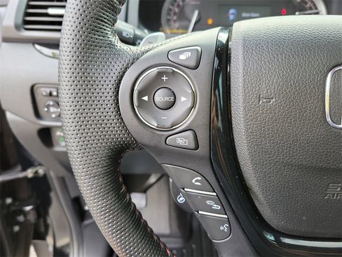 Used 2022 Honda Ridgeline Black Edition image 30