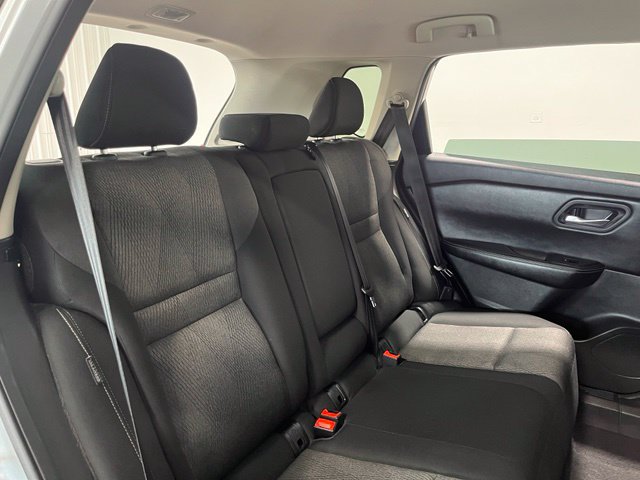 Used 2024 Nissan Rogue SV FWD image 13