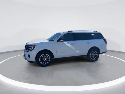 Certified 2025 Ford Expedition Platinum AWD/4WD image 3