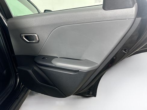 Used 2025 Kia K4 FWD image 28