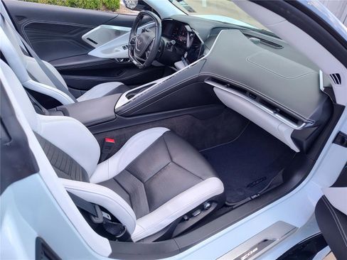 Used 2024 Chevrolet Corvette Z06 RWD image 23