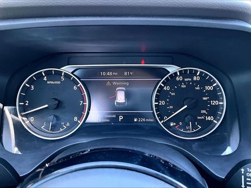 Certified 2021 Nissan Rogue SV w/ Premium Package FWD image 24