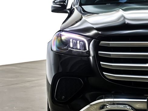 Certified 2025 Mercedes-Benz GLS 450 4MATIC image 16