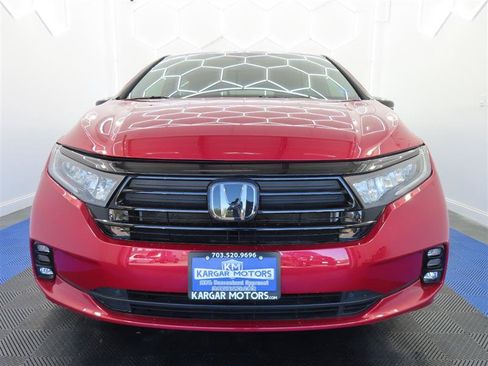 Used 2024 Honda Odyssey Sport image 2