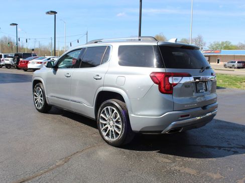 Used 2023 GMC Acadia Denali w/ Denali Ultimate Package image 7