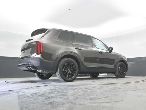 Used 2022 Kia Telluride EX w/ EX Premium Package AWD/4WD image 34