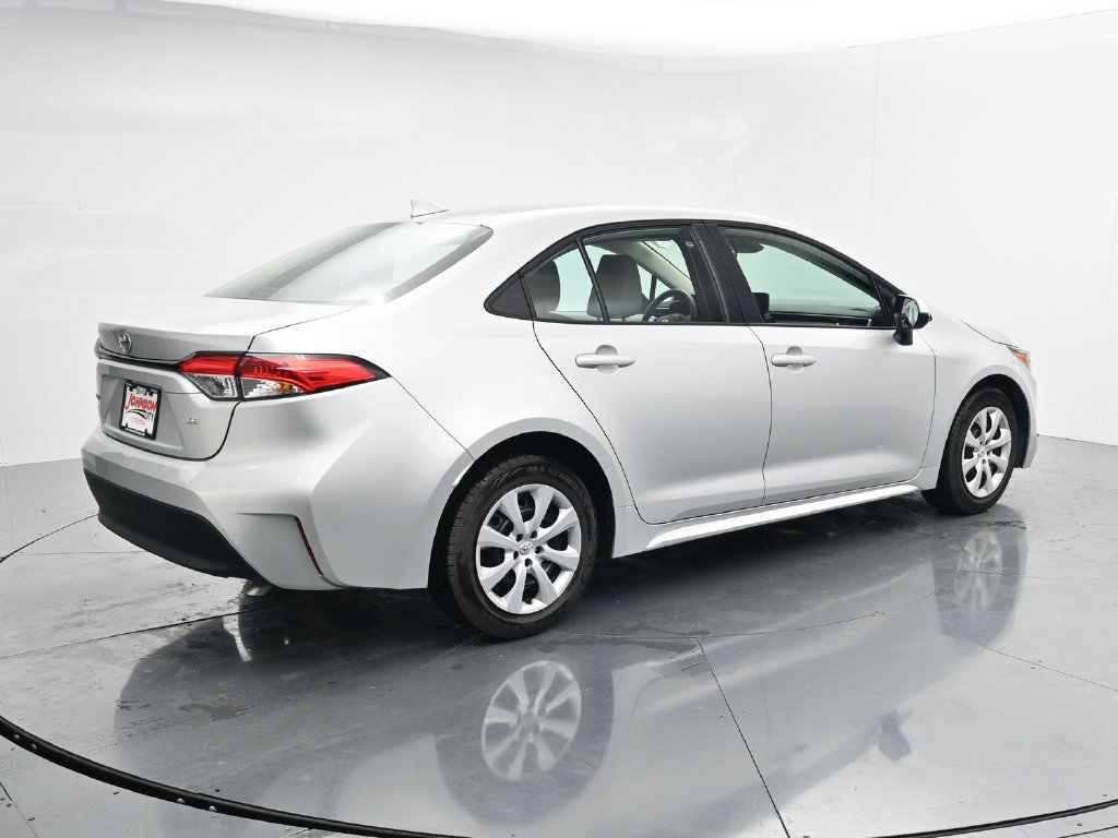 Used 2023 Toyota Corolla LE FWD image 8