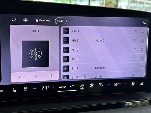 New 2027 Audi Q6 e-tron Premium Plus AWD/4WD image 17