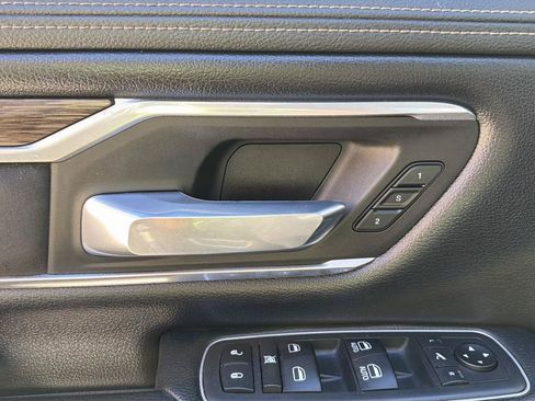 Used 2020 RAM 1500 Laramie AWD/4WD image 19