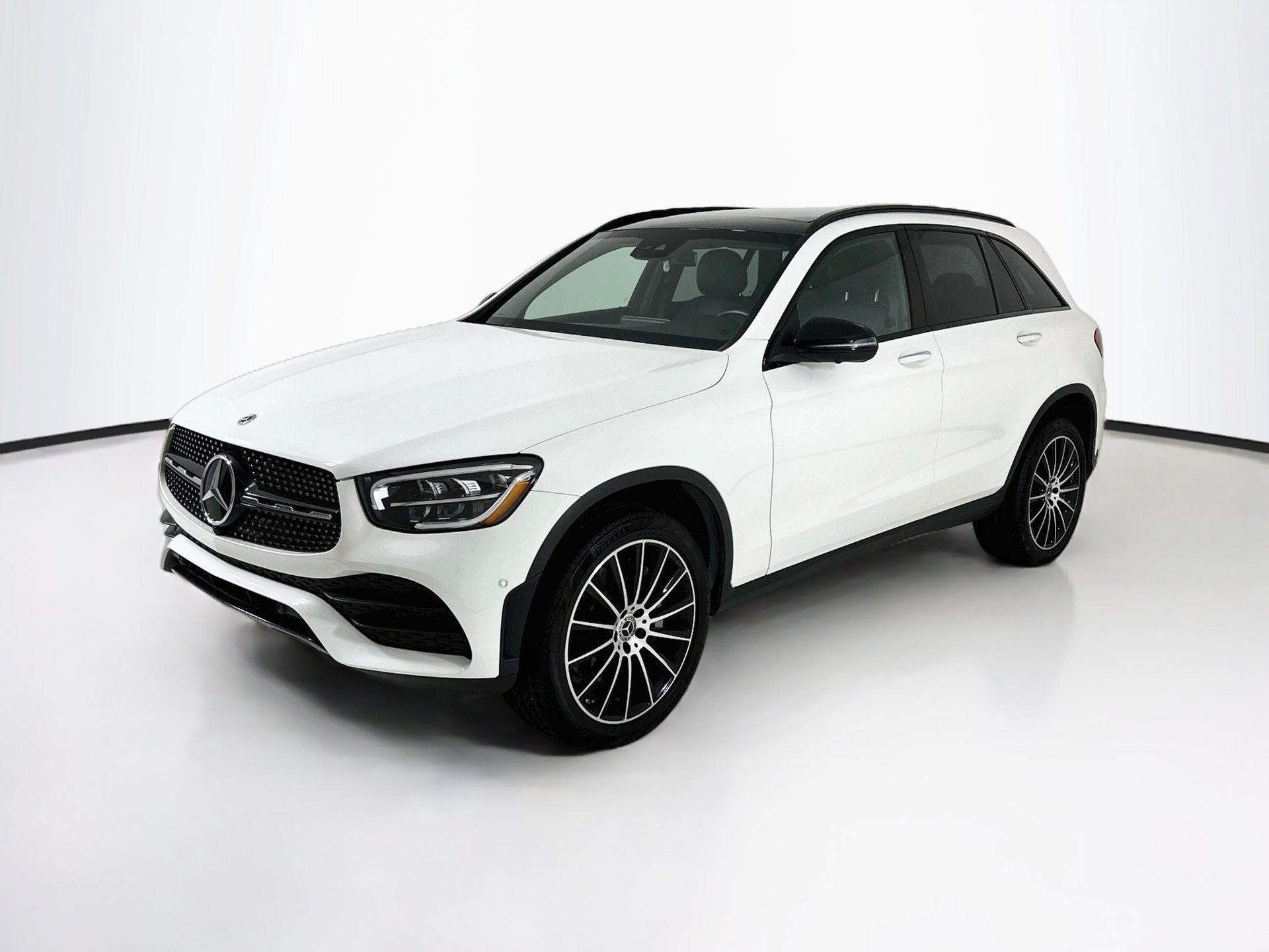 Used 2022 Mercedes-Benz GLC 300 image 3