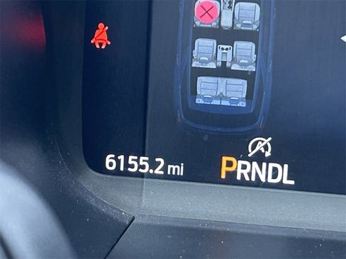 Used 2025 Ford Explorer Active w/ Active Comfort Package image 29