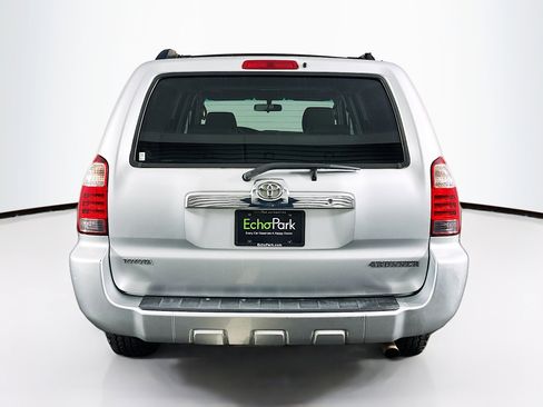 Used 2008 Toyota 4Runner SR5 image 7