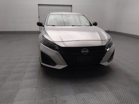 Used 2024 Nissan Altima 2.5 SV image 14