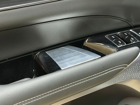 New 2026 Cadillac Lyriq Premium Luxury AWD/4WD image 23