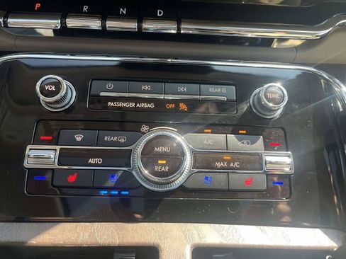 Used 2022 Lincoln Navigator L Reserve AWD/4WD image 33