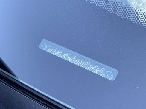 Used 2016 Honda Pilot Elite image 40