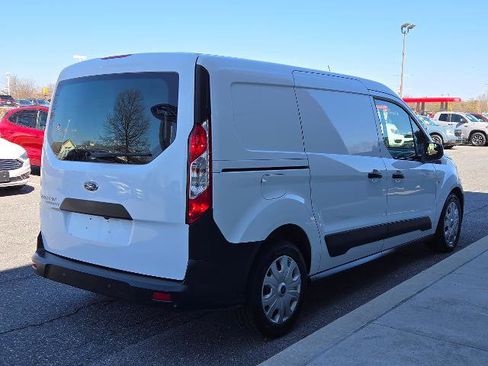 Certified 2022 Ford Transit Connect XL image 3