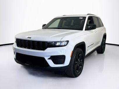 Used 2023 Jeep Grand Cherokee Altitude