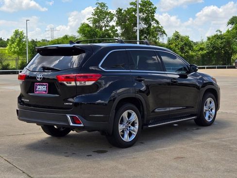 Used 2017 Toyota Highlander Limited image 5