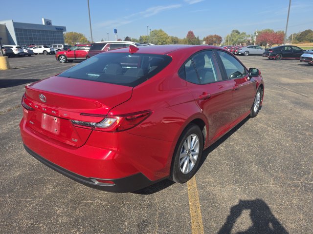 Used 2025 Toyota Camry LE FWD image 7