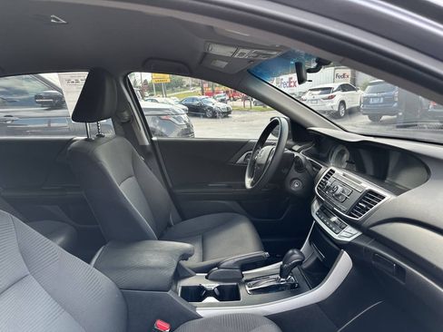 Used 2015 Honda Accord LX image 5