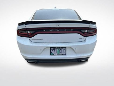 Used 2018 Dodge Charger SXT Plus RWD image 4