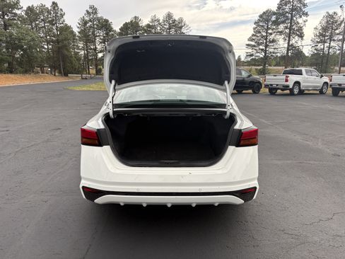 Used 2025 Nissan Altima 2.5 SV FWD image 10