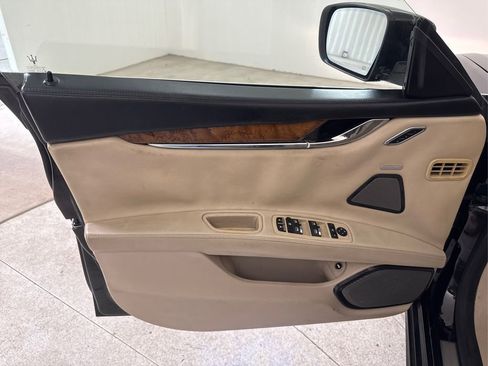 Used 2014 Maserati Quattroporte GTS RWD image 40